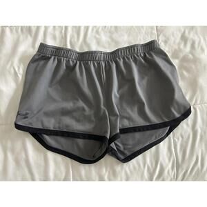 Under Armour Athletic Shorts Women's Gray Size Small